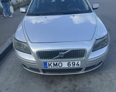 Серый Вольво В50, объемом двигателя 2.4 л и пробегом 3 тыс. км за 3000 $, фото 1 на Automoto.ua