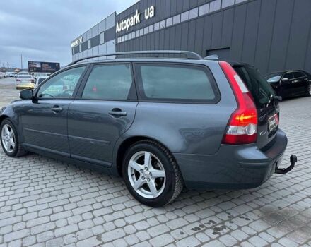 Сірий Вольво V50, об'ємом двигуна 2 л та пробігом 370 тис. км за 6990 $, фото 2 на Automoto.ua