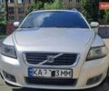 Серый Вольво В50, объемом двигателя 2 л и пробегом 269 тыс. км за 4100 $, фото 3 на Automoto.ua