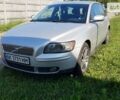 Серый Вольво В50, объемом двигателя 1.8 л и пробегом 258 тыс. км за 6000 $, фото 1 на Automoto.ua