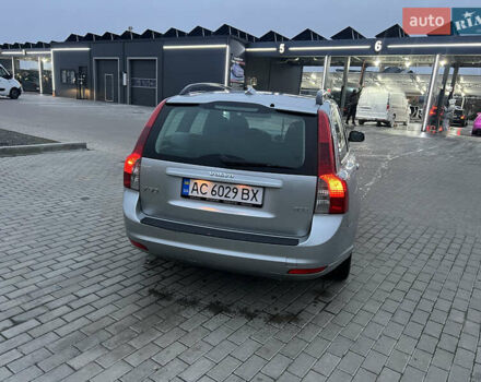 Сірий Вольво V50, об'ємом двигуна 2 л та пробігом 299 тис. км за 6100 $, фото 3 на Automoto.ua