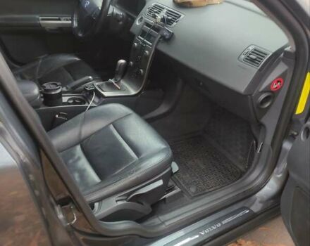 Серый Вольво В50, объемом двигателя 2 л и пробегом 342 тыс. км за 4200 $, фото 7 на Automoto.ua