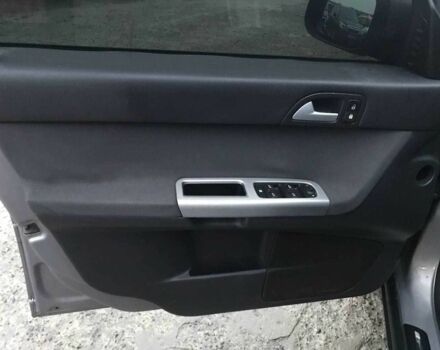 Серый Вольво В50, объемом двигателя 1.6 л и пробегом 367 тыс. км за 6490 $, фото 8 на Automoto.ua