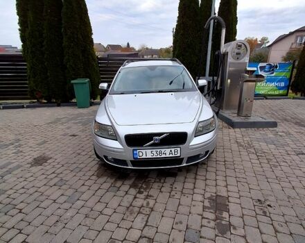 Сірий Вольво V50, об'ємом двигуна 2 л та пробігом 298 тис. км за 7000 $, фото 1 на Automoto.ua