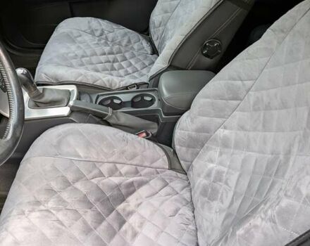 Сірий Вольво V50, об'ємом двигуна 1.56 л та пробігом 367 тис. км за 6000 $, фото 5 на Automoto.ua