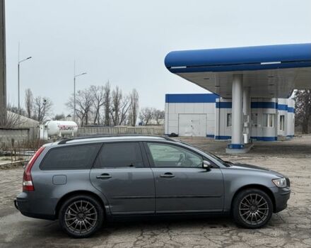 Серый Вольво В50, объемом двигателя 1.6 л и пробегом 300 тыс. км за 3250 $, фото 3 на Automoto.ua