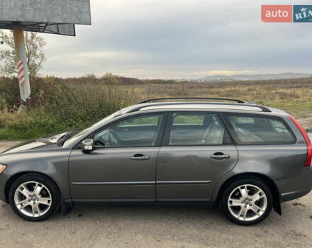 Серый Вольво В50, объемом двигателя 1.56 л и пробегом 320 тыс. км за 6000 $, фото 15 на Automoto.ua