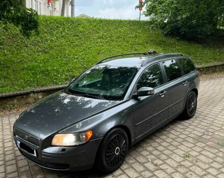 Серый Вольво В50, объемом двигателя 2 л и пробегом 235 тыс. км за 2574 $, фото 7 на Automoto.ua