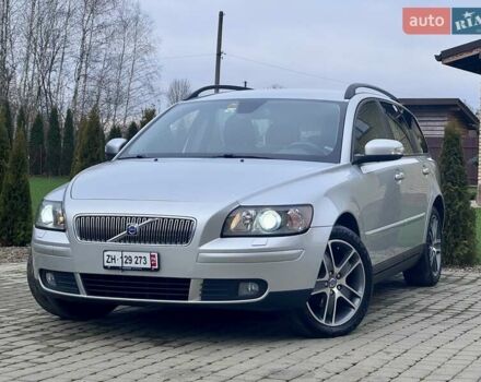 Серый Вольво В50, объемом двигателя 2 л и пробегом 213 тыс. км за 6500 $, фото 9 на Automoto.ua