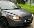 Серый Вольво В50, объемом двигателя 2 л и пробегом 235 тыс. км за 2574 $, фото 3 на Automoto.ua