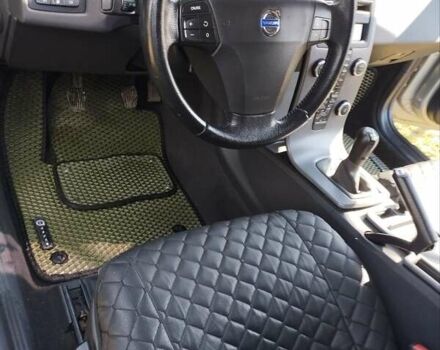 Серый Вольво В50, объемом двигателя 1.6 л и пробегом 230 тыс. км за 6300 $, фото 19 на Automoto.ua