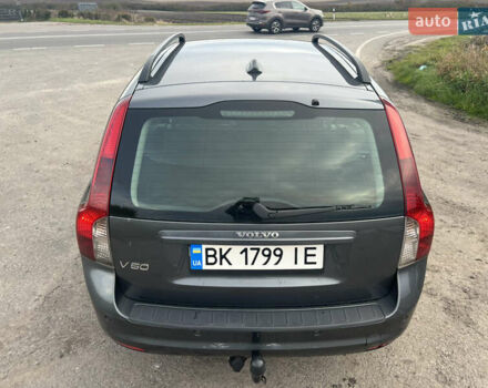 Серый Вольво В50, объемом двигателя 1.56 л и пробегом 320 тыс. км за 6000 $, фото 11 на Automoto.ua