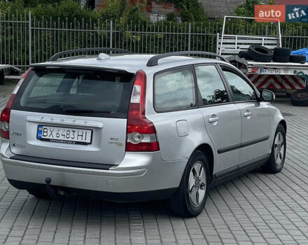 Сірий Вольво V50, об'ємом двигуна 1.6 л та пробігом 234 тис. км за 6000 $, фото 4 на Automoto.ua