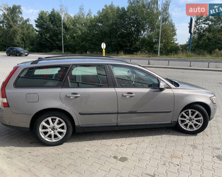 Сірий Вольво V50, об'ємом двигуна 1.56 л та пробігом 288 тис. км за 5250 $, фото 7 на Automoto.ua
