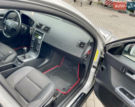Сірий Вольво V50, об'ємом двигуна 1.6 л та пробігом 234 тис. км за 6000 $, фото 9 на Automoto.ua