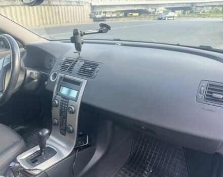 Серый Вольво В50, объемом двигателя 2.4 л и пробегом 3 тыс. км за 3000 $, фото 2 на Automoto.ua