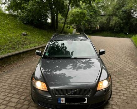 Серый Вольво В50, объемом двигателя 2 л и пробегом 235 тыс. км за 2574 $, фото 8 на Automoto.ua