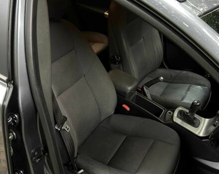 Серый Вольво В50, объемом двигателя 2 л и пробегом 235 тыс. км за 2574 $, фото 13 на Automoto.ua