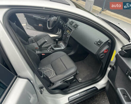 Сірий Вольво V50, об'ємом двигуна 1.56 л та пробігом 274 тис. км за 6200 $, фото 9 на Automoto.ua