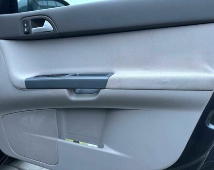 Сірий Вольво V50, об'ємом двигуна 2 л та пробігом 370 тис. км за 6990 $, фото 22 на Automoto.ua