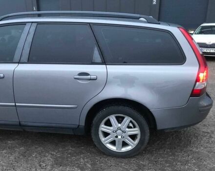 Серый Вольво В50, объемом двигателя 1.6 л и пробегом 367 тыс. км за 6490 $, фото 17 на Automoto.ua