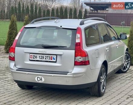 Серый Вольво В50, объемом двигателя 2 л и пробегом 213 тыс. км за 6500 $, фото 19 на Automoto.ua