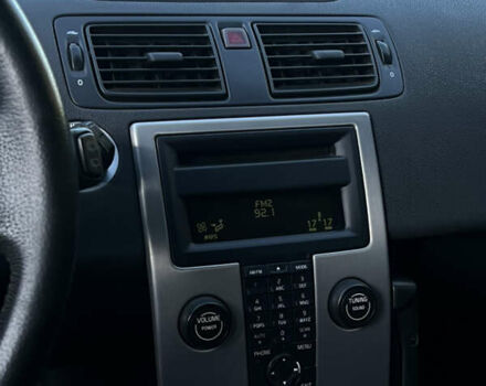 Серый Вольво В50, объемом двигателя 2 л и пробегом 261 тыс. км за 6600 $, фото 41 на Automoto.ua