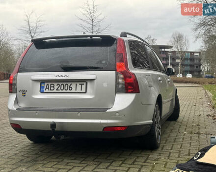 Серый Вольво В50, объемом двигателя 1.8 л и пробегом 315 тыс. км за 5700 $, фото 28 на Automoto.ua