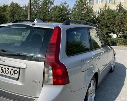 Серый Вольво В50, объемом двигателя 2 л и пробегом 285 тыс. км за 7000 $, фото 5 на Automoto.ua