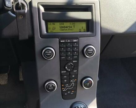 Серый Вольво В50, объемом двигателя 1.6 л и пробегом 230 тыс. км за 6300 $, фото 12 на Automoto.ua