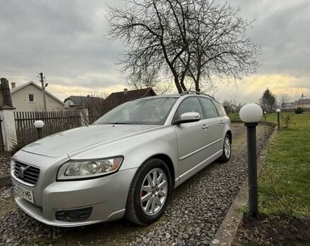 Сірий Вольво V50, об'ємом двигуна 1.56 л та пробігом 277 тис. км за 6700 $, фото 1 на Automoto.ua