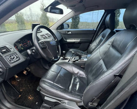 Серый Вольво В50, объемом двигателя 1.56 л и пробегом 389 тыс. км за 4950 $, фото 7 на Automoto.ua