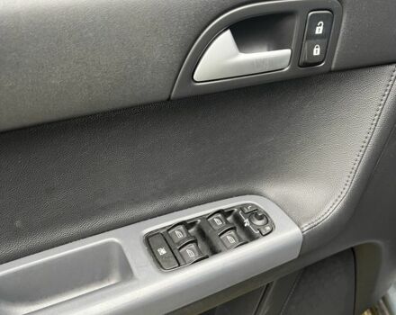 Сірий Вольво V50, об'ємом двигуна 1.6 л та пробігом 245 тис. км за 6300 $, фото 13 на Automoto.ua