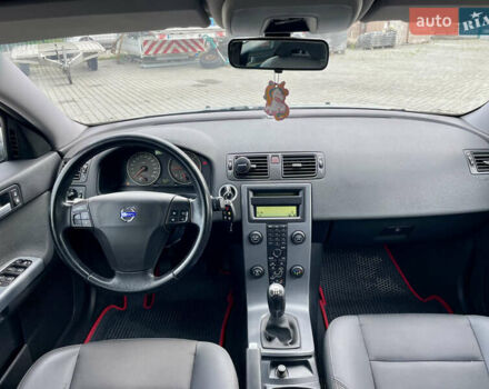 Сірий Вольво V50, об'ємом двигуна 1.6 л та пробігом 234 тис. км за 6000 $, фото 10 на Automoto.ua