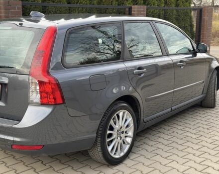 Серый Вольво В50, объемом двигателя 1.6 л и пробегом 225 тыс. км за 5950 $, фото 6 на Automoto.ua