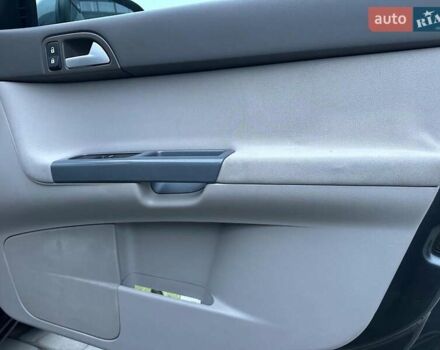 Сірий Вольво V50, об'ємом двигуна 2 л та пробігом 370 тис. км за 7140 $, фото 21 на Automoto.ua