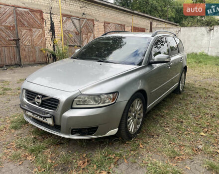 Серый Вольво В50, объемом двигателя 2 л и пробегом 298 тыс. км за 7500 $, фото 6 на Automoto.ua
