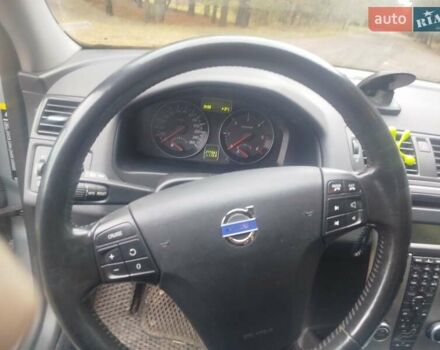 Серый Вольво В50, объемом двигателя 2.4 л и пробегом 277 тыс. км за 7300 $, фото 4 на Automoto.ua