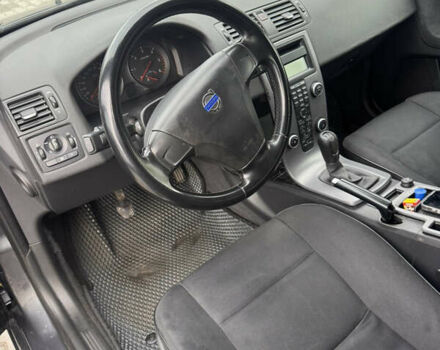 Серый Вольво В50, объемом двигателя 1.6 л и пробегом 323 тыс. км за 4999 $, фото 17 на Automoto.ua