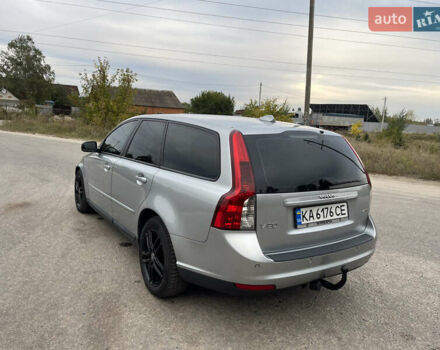 Сірий Вольво V50, об'ємом двигуна 2 л та пробігом 241 тис. км за 7500 $, фото 12 на Automoto.ua