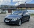 Серый Вольво В50, объемом двигателя 2 л и пробегом 301 тыс. км за 7800 $, фото 1 на Automoto.ua