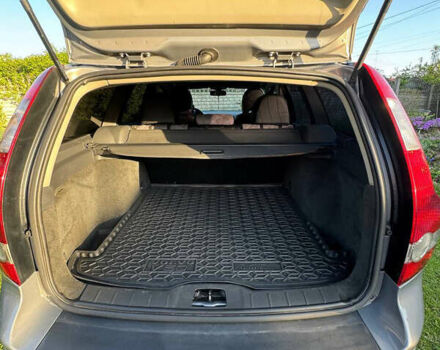 Серый Вольво В50, объемом двигателя 1.6 л и пробегом 276 тыс. км за 5800 $, фото 7 на Automoto.ua