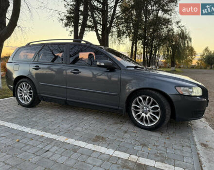 Вольво В50 2008 в Рава-Русская на Automoto.ua Серый Вольво В50, объемом двигателя 2 л и пробегом 418 тыс. км за 5499 $, фото 7 на Automoto.ua