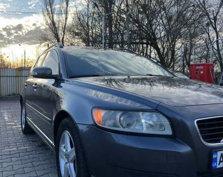 Сірий Вольво V50, об'ємом двигуна 2 л та пробігом 250 тис. км за 8300 $, фото 24 на Automoto.ua