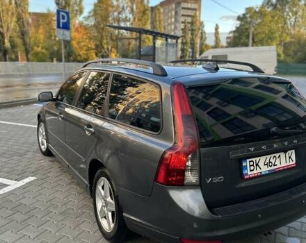 Сірий Вольво V50, об'ємом двигуна 2 л та пробігом 253 тис. км за 7900 $, фото 16 на Automoto.ua