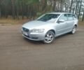 Серый Вольво В50, объемом двигателя 2.4 л и пробегом 277 тыс. км за 7300 $, фото 1 на Automoto.ua