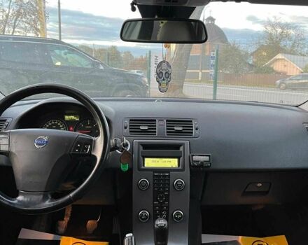 Серый Вольво В50, объемом двигателя 1.6 л и пробегом 217 тыс. км за 6800 $, фото 9 на Automoto.ua