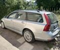 Серый Вольво В50, объемом двигателя 2 л и пробегом 319 тыс. км за 7500 $, фото 1 на Automoto.ua