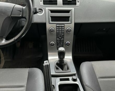 Серый Вольво В50, объемом двигателя 1.6 л и пробегом 270 тыс. км за 6800 $, фото 11 на Automoto.ua