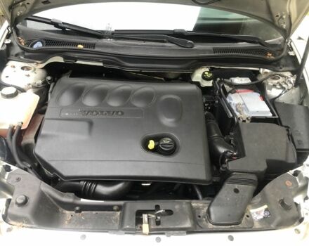 Серый Вольво В50, объемом двигателя 2 л и пробегом 302 тыс. км за 4900 $, фото 12 на Automoto.ua